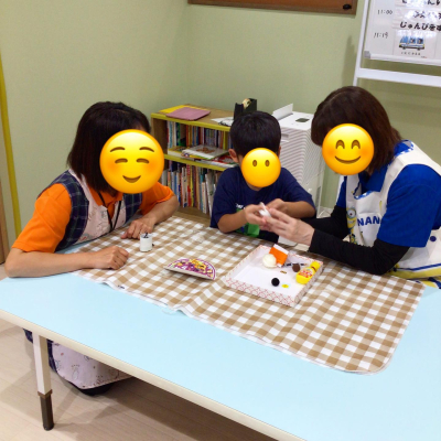 制作遊び『『ハロウィンパーティー準備』